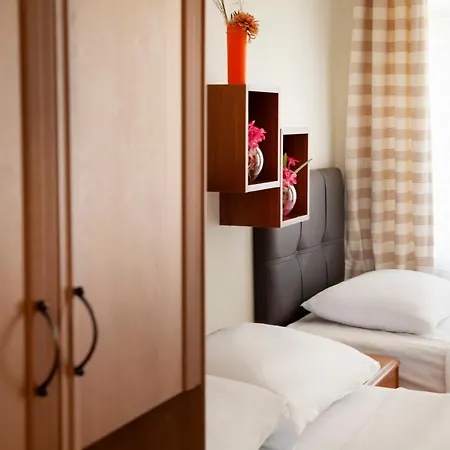 ホテル Oguz ダッチャ