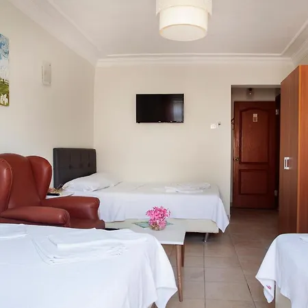Oguz Hotel 2*